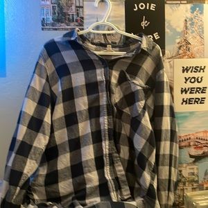 Size XL but fits like a large or medium